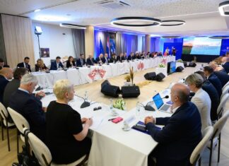 U Đakovu održana prva sjednica Vijeća za regionalni razvoj – uručen Sporazum Regionalnom koordinatoru SMŽ